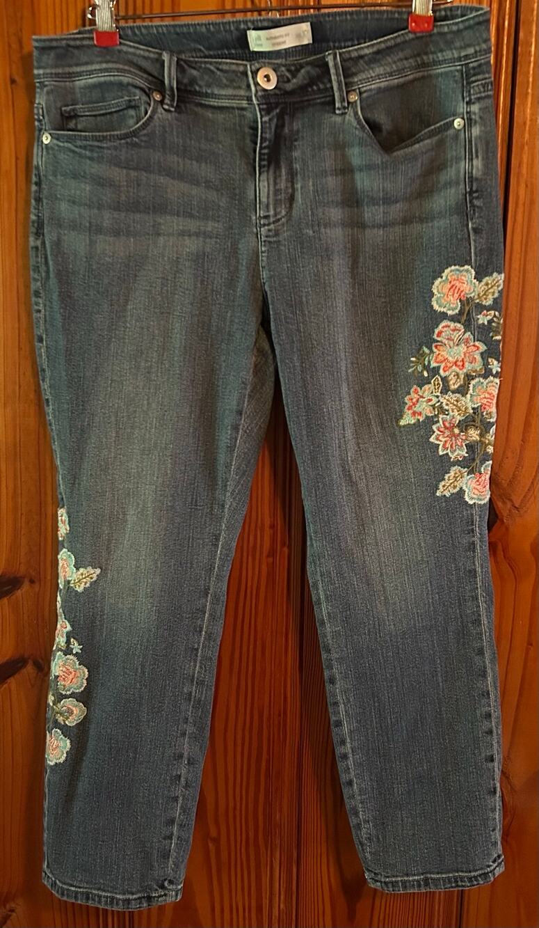 J Jill Denim Cropped Jeans Authentic Fit Floral Embroidered Size 10 Boho Chic
